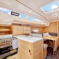 yacht-elan-4e-helena-1